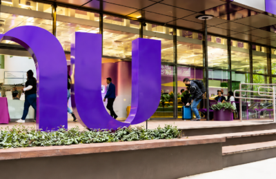 Nubank abre Programa de Estágio 2027 com 50 vagas para estudantes de graduação